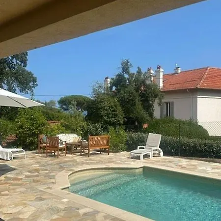 Villa Sm26 19 Maxime Avec Piscine Apercu Proche Centre Sainte-Maxime